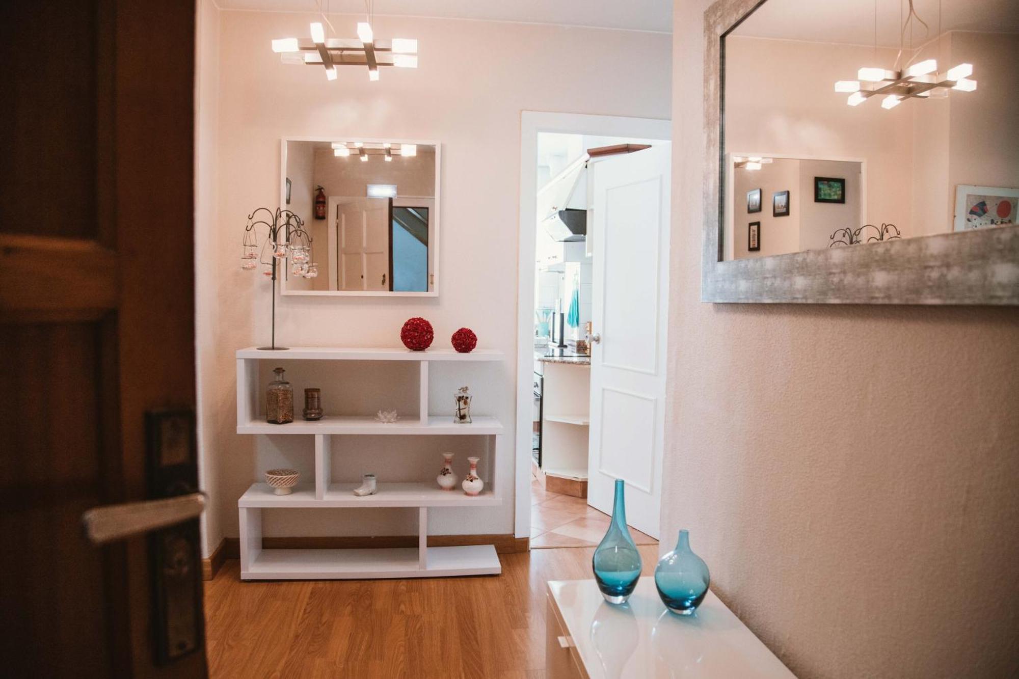 Apartment Becquer, Luminoso Y Amplio Apartamento, Playa A 3km Vut-1035-as